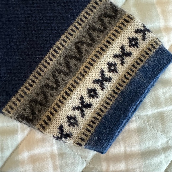 NWOT Alpaca Wool Sweater with Andean Llama Design Medium - Picture 7 of 16